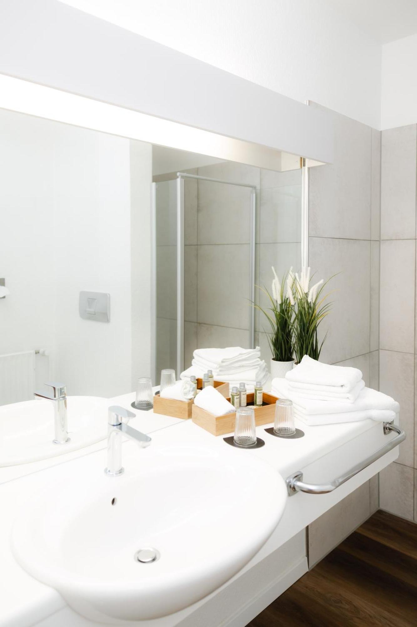 Faehrhaus Kollmar Hotel Екстериор снимка